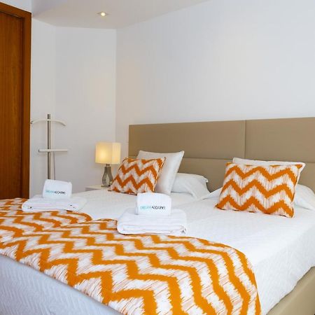 Luzbay Pool Apartments 外观 照片
