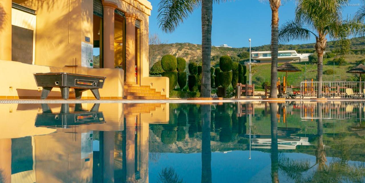 Luzbay Pool Apartments 外观 照片